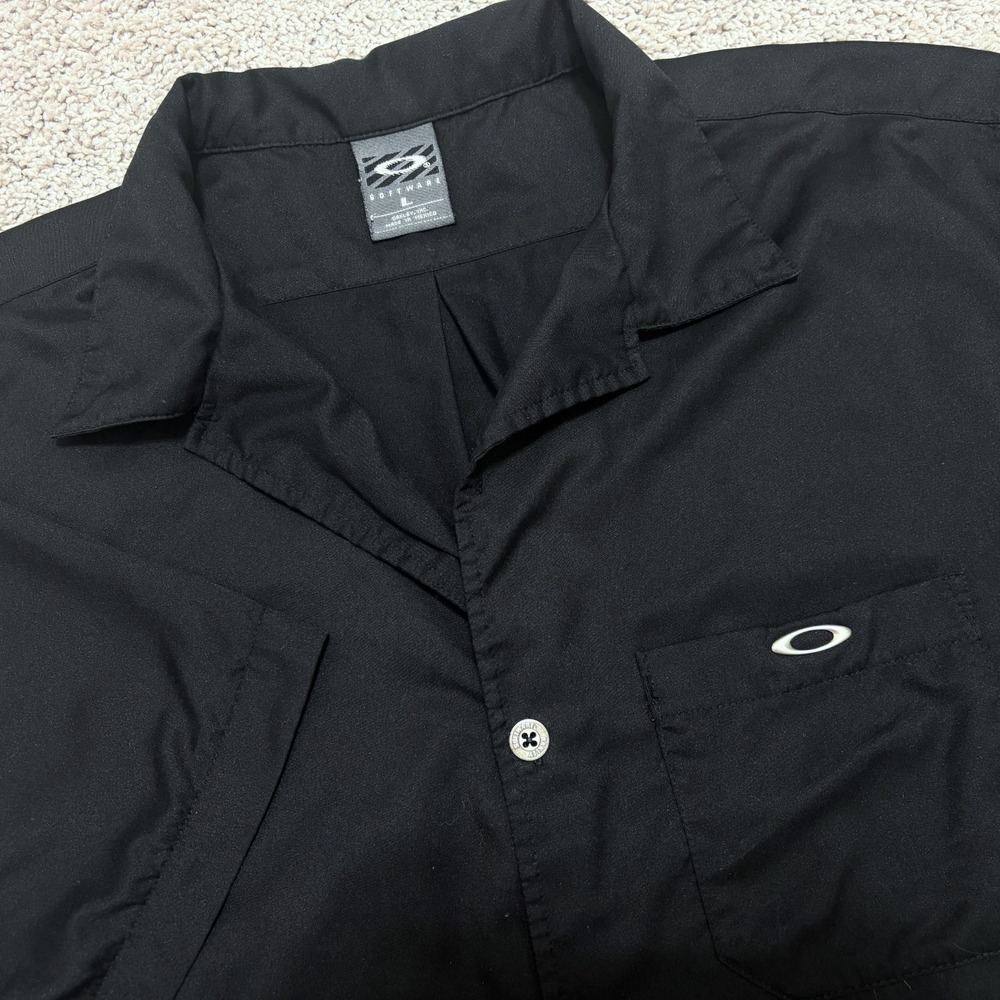 Vintage Y2K Oakley Software Button Up Shirt Black Short Sleeve Metal Logo Sz L